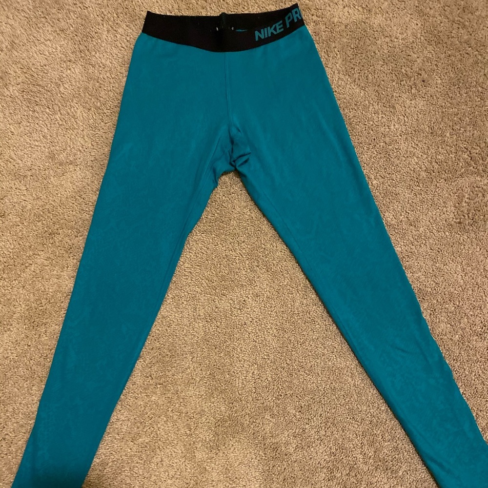 NIKE PRO leggings
